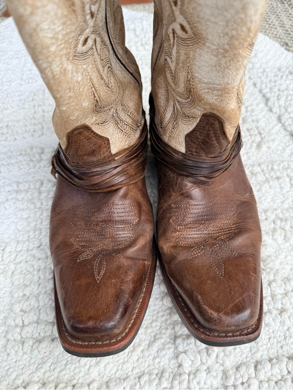Women’s Laredo Myra Tan and Cream Cowboy Western Boot - Picture 5 of 9